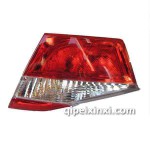 丰田右后尾灯半总成